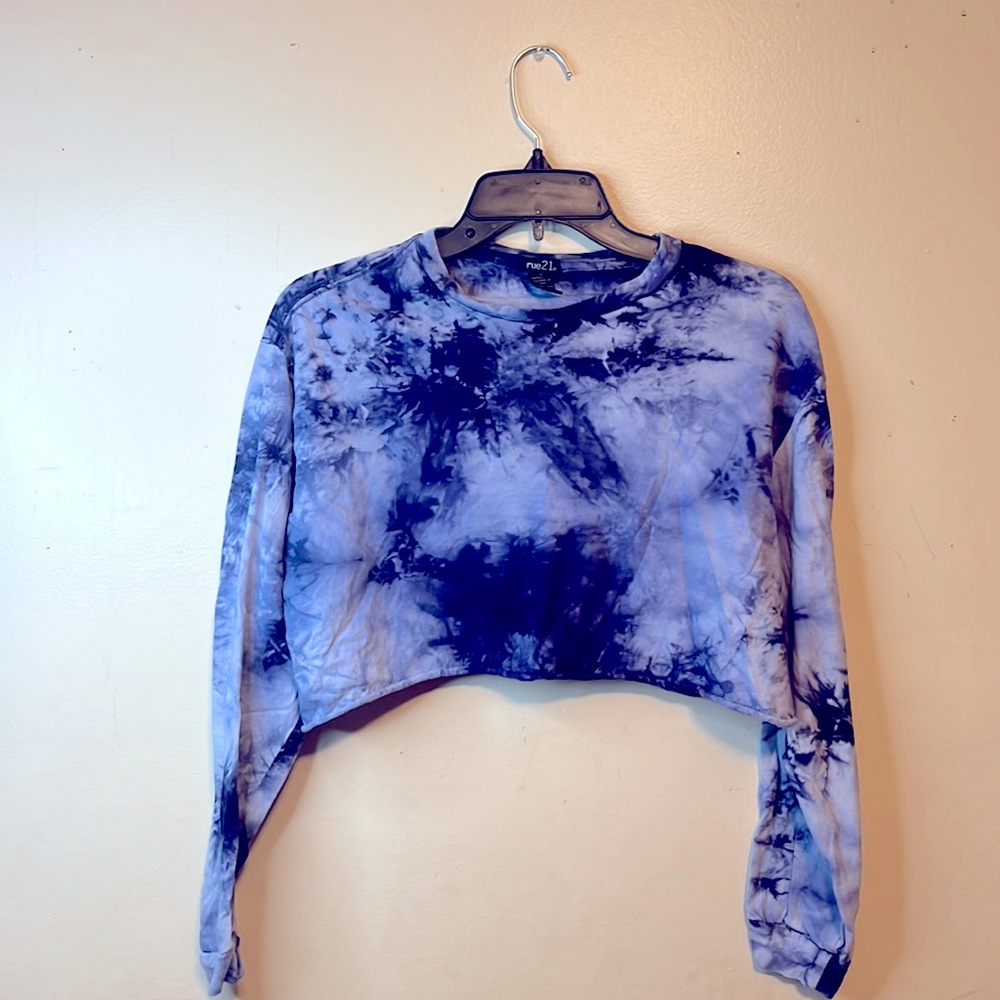 Women crop-top